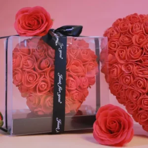 Inimă din trandafiri din săpun – aranjament decorativ elegant